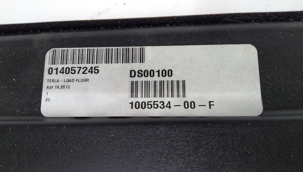 1 荷物室下部棚 テスラ モデル S、モデル S REST 1005534-00-F